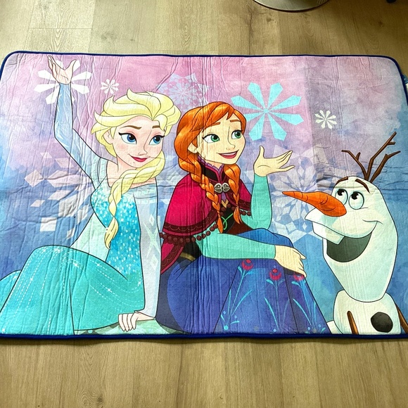 Frozen Rug Disney | Other | New Disney Frozen Movie Anna Accent Thin Memory Foam ...